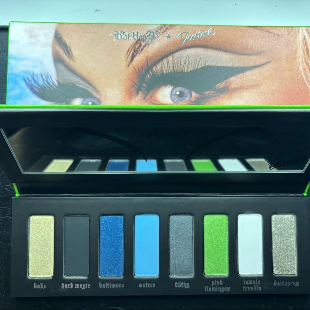 Kat Von D Divine Eyeshadow Palette KVD Limited Edition
